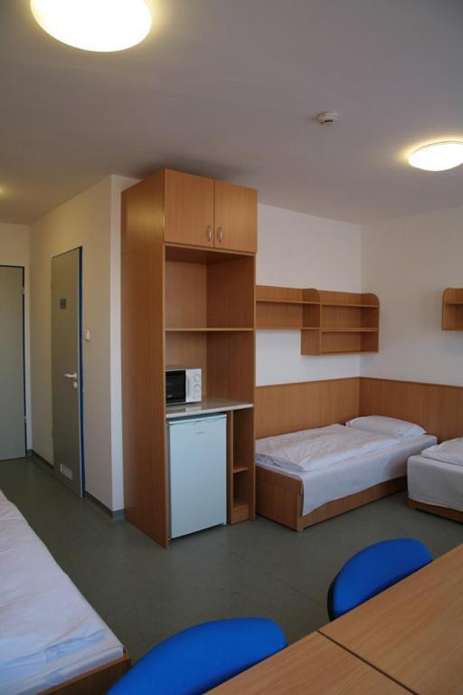 Imola Hostel Эгер Номер фото