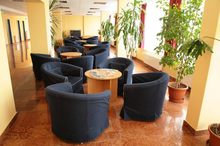 Imola Hostel Эгер Экстерьер фото
